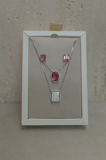 Colar Escapulário Madrepérola Safira Rosa Ródio Branco