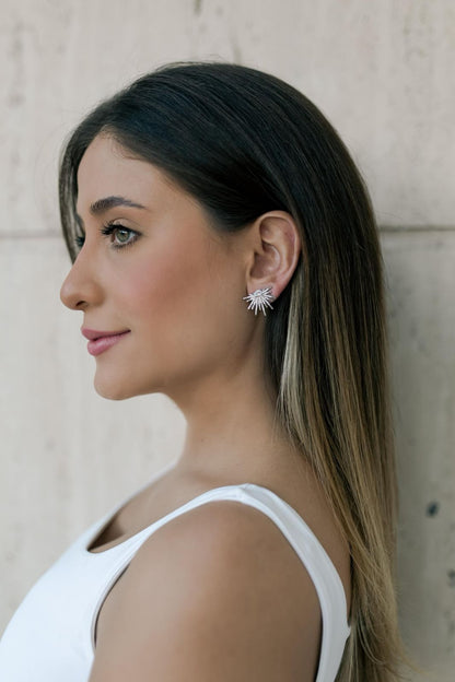 Brinco Ear Cuff Raio Solar com Zircônias Oval Ródio Branco