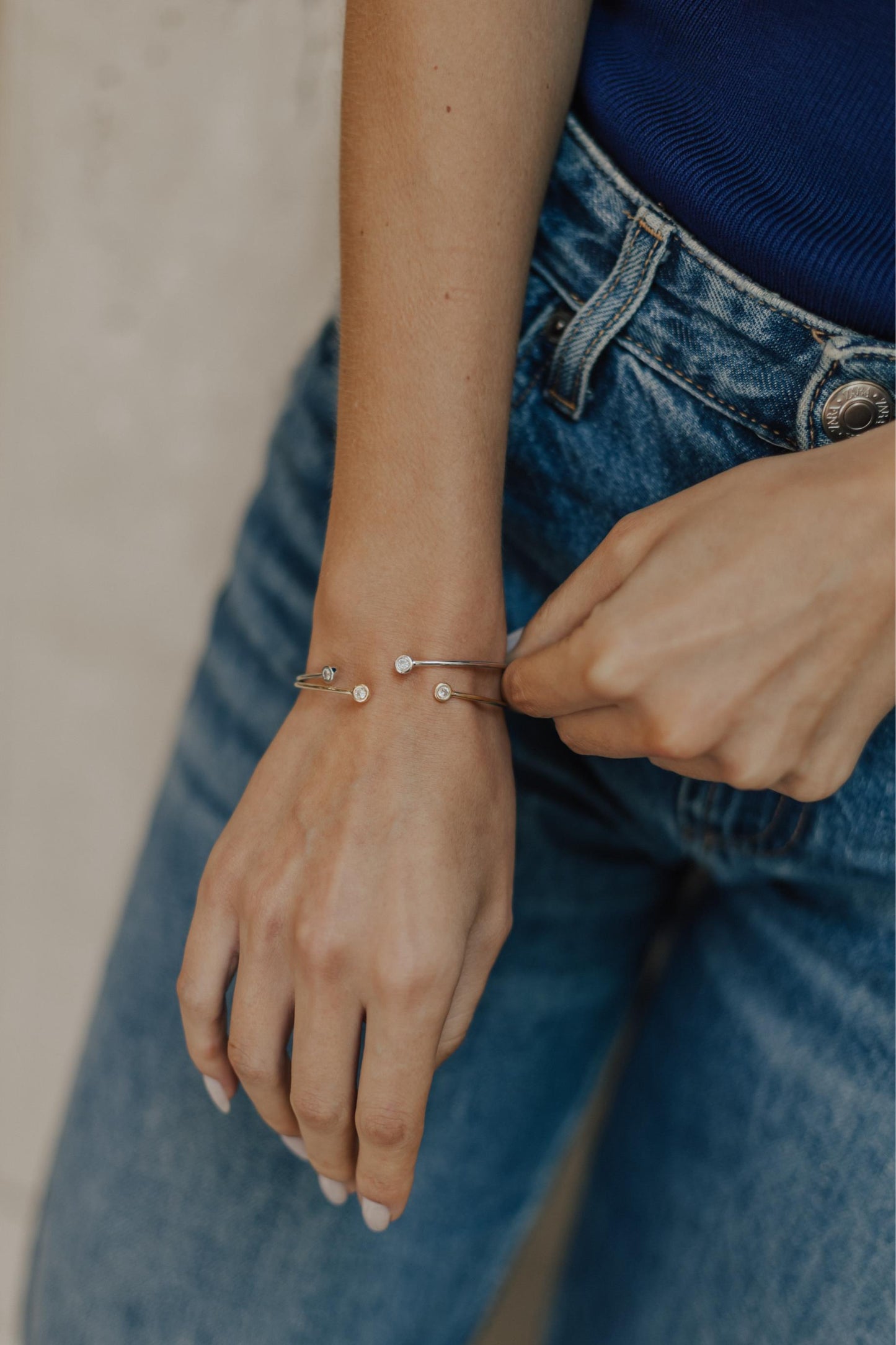 Bracelete Slim Ponto de Luz Dourado