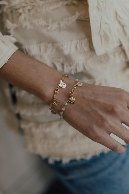 Pulseira Escapulário Jade Dourada