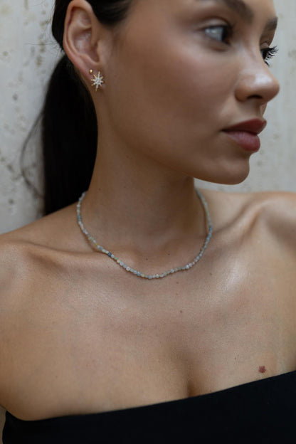 Colar Pedras Naturais Achatadas Acqua  Dourado