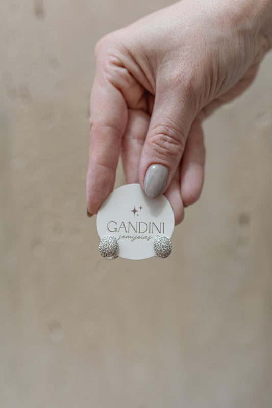 Brinco Argola Meia Esfera Cravejada Menor Ródio Branco