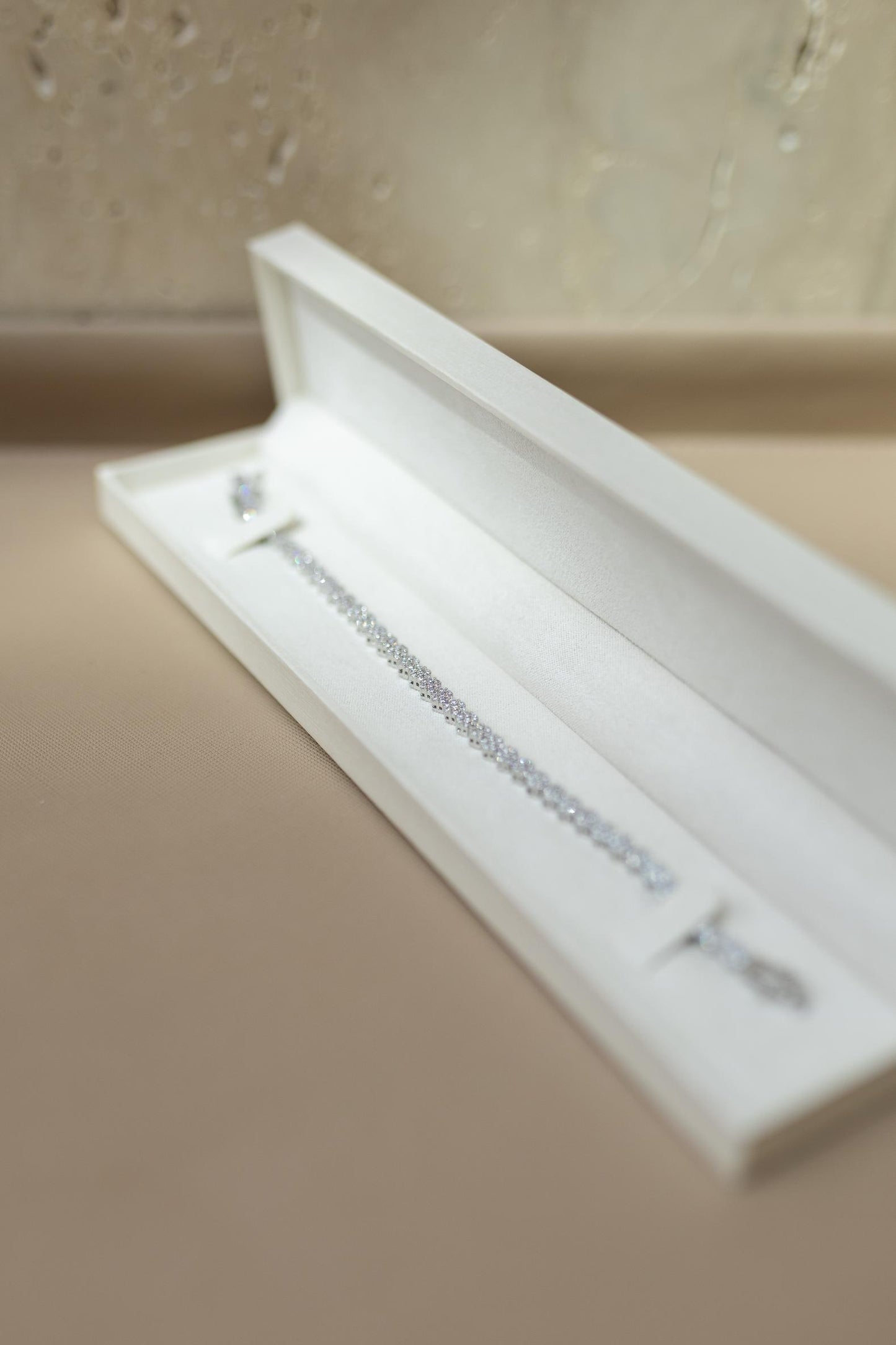 Pulseira Riviera Flores Ródio Branco