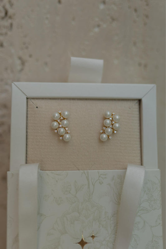 Brinco Ear Cuff Mini Pérolas e Zircônias Cristal Dourado