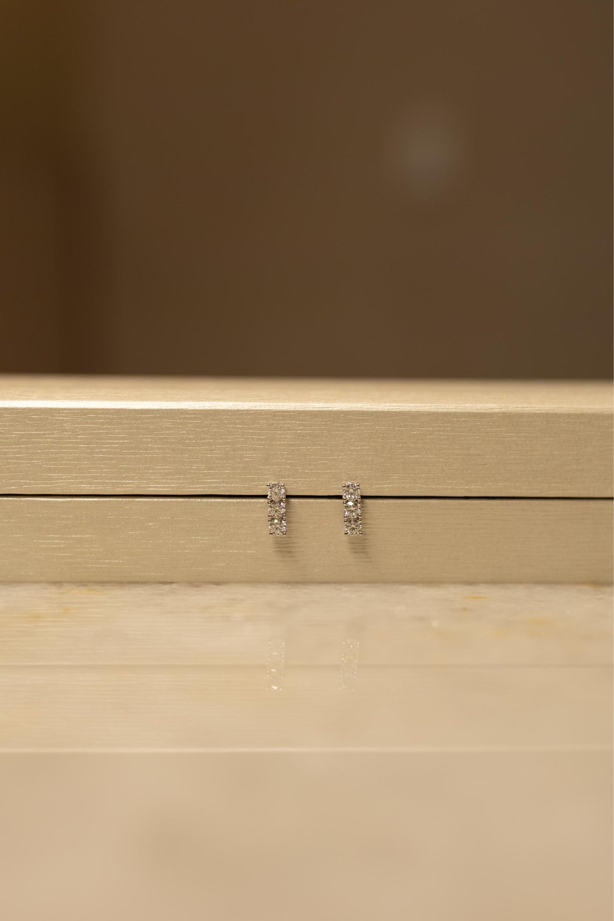 Brinco Palito Pontos de Luz Moissanite Prata 925 Ródio Branco