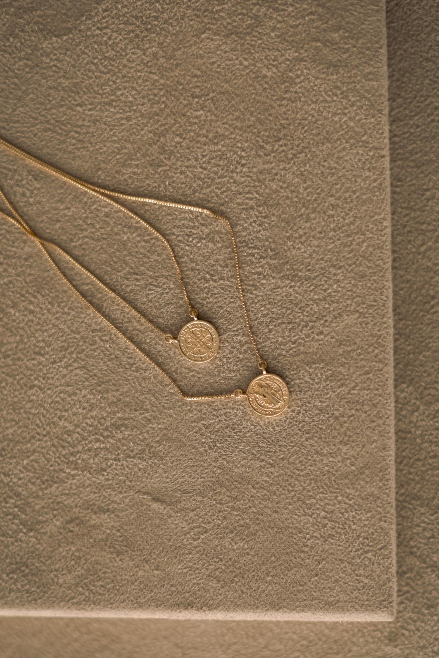 Colar Escapulário de São Bento