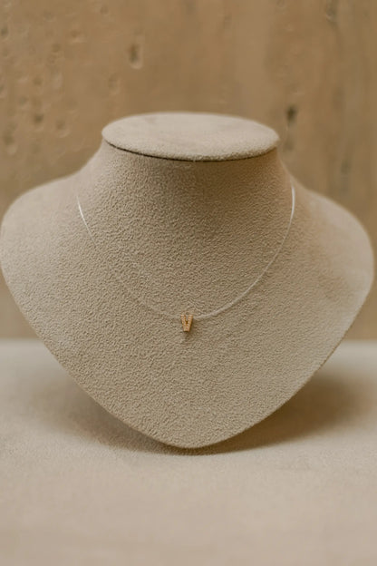 Colar Nylon com Letra Cravejada Dourado