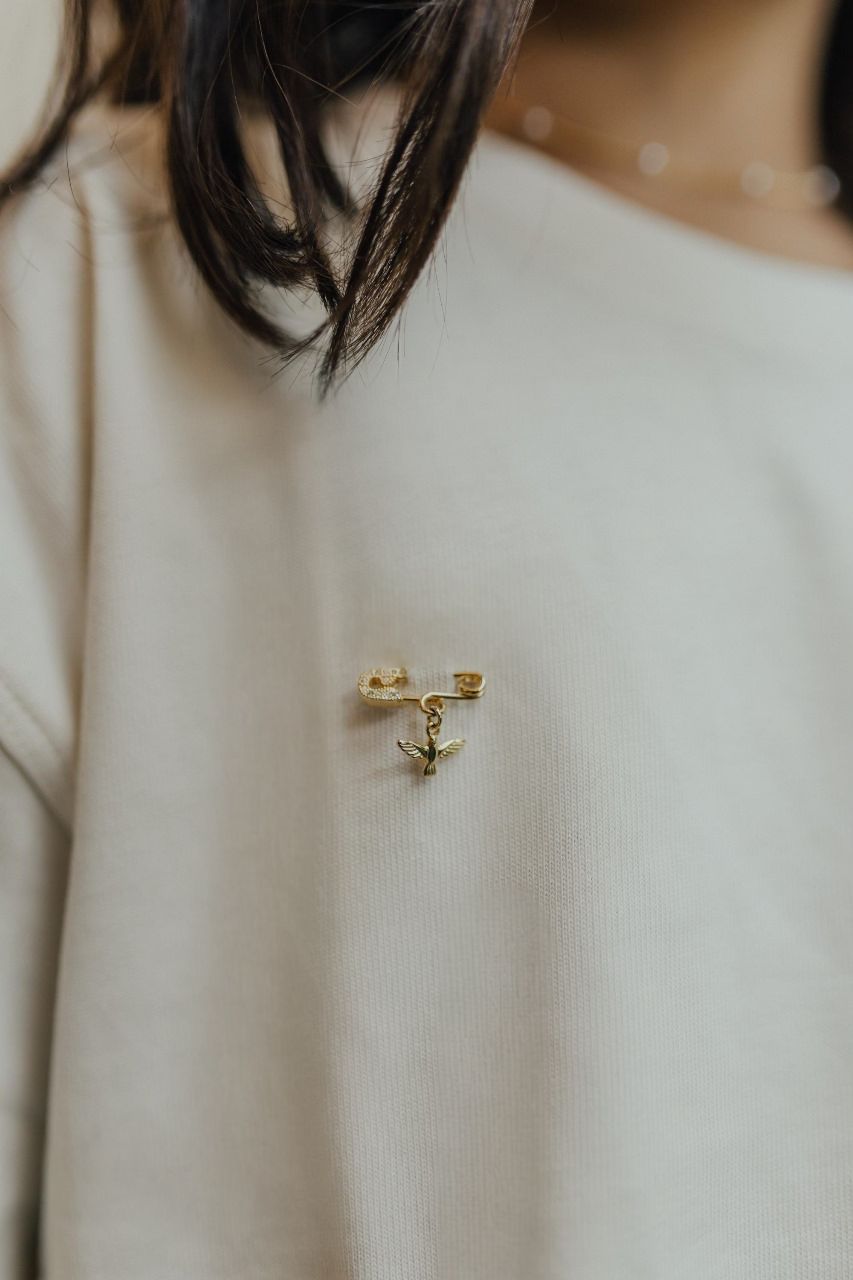 Alfinete Batizado Espírito Santo Dourado