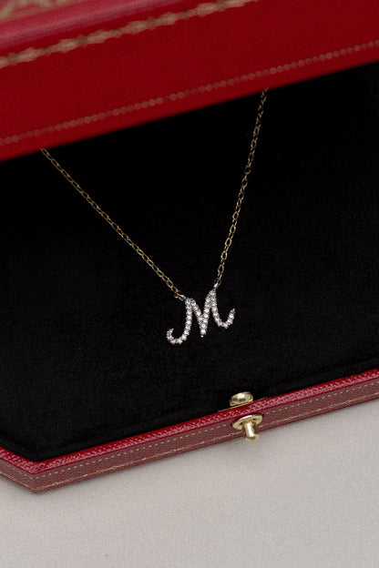 Colar Letra Mix de Banhos