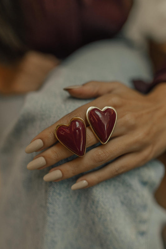 Brinco Maxi de Coração Resina Dourado