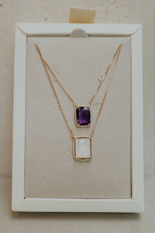 Colar Escapulário Madrepérola Ametista Dourado