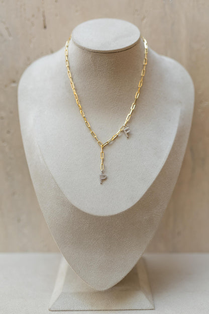 Colar Gravatinha com  Elos Retangulares Iniciais Dourado