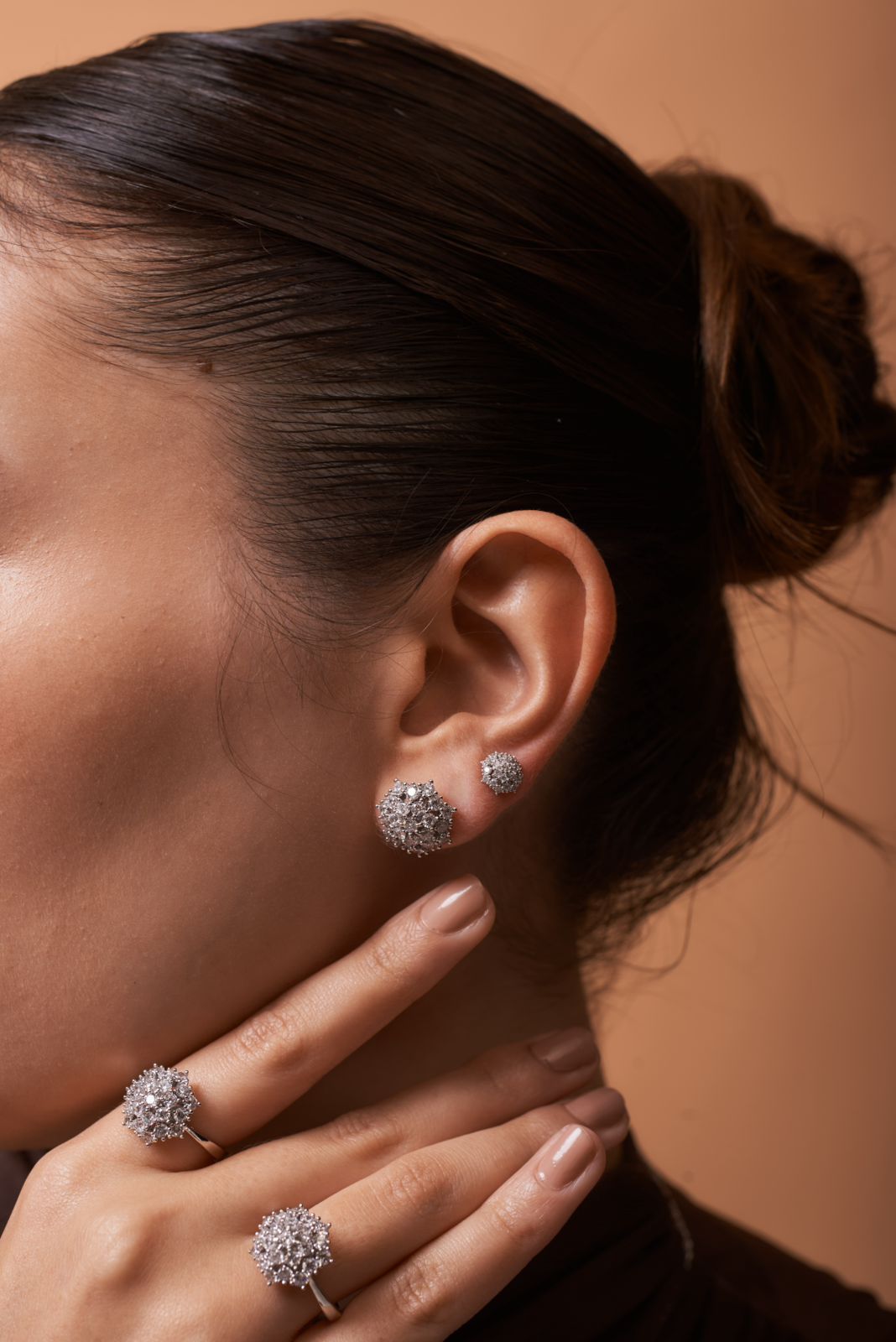 Brinco Mini Chuveirinho Cravejado Ródio Branco