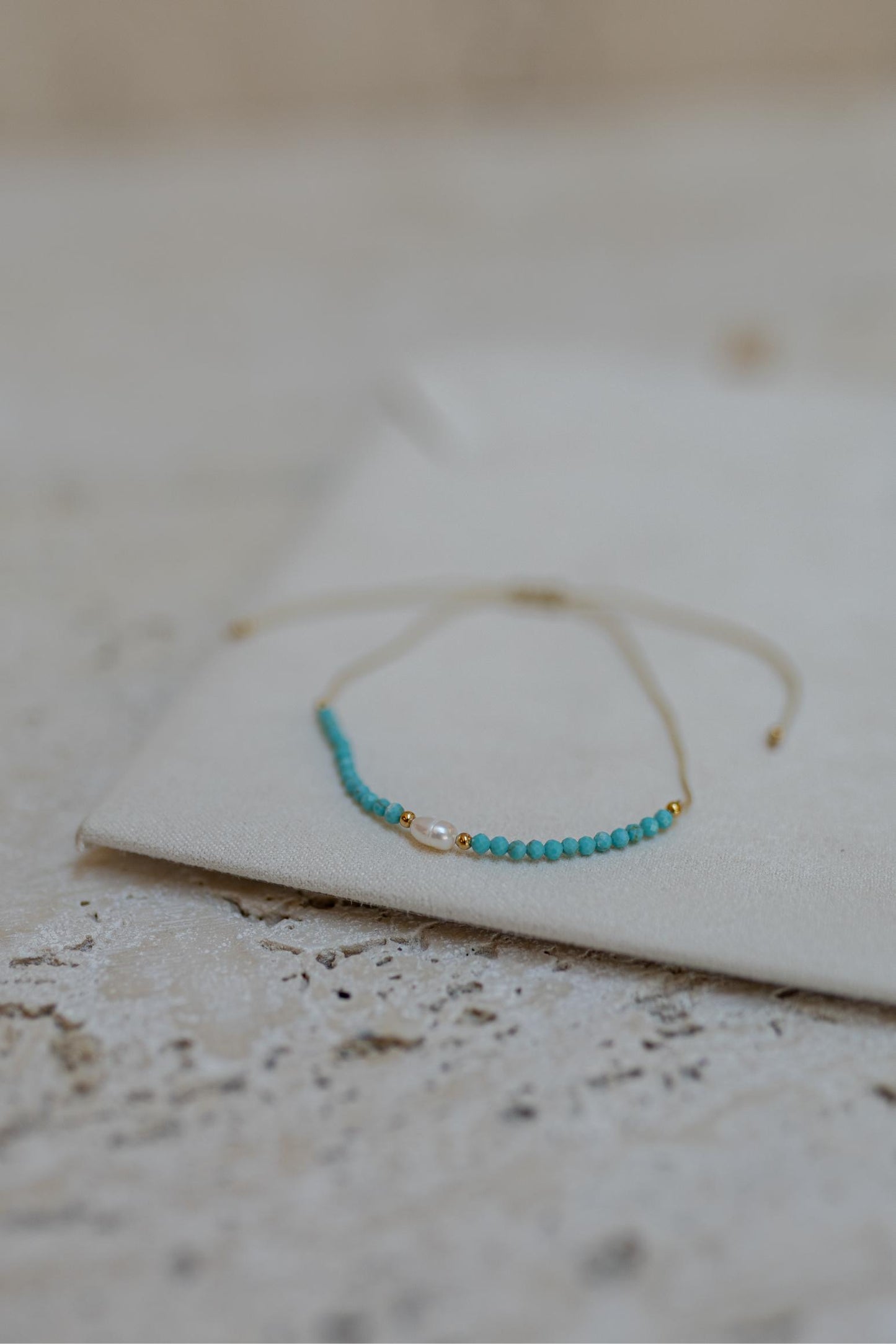 Pulseira Seda Shambala Turmalina e Pérola