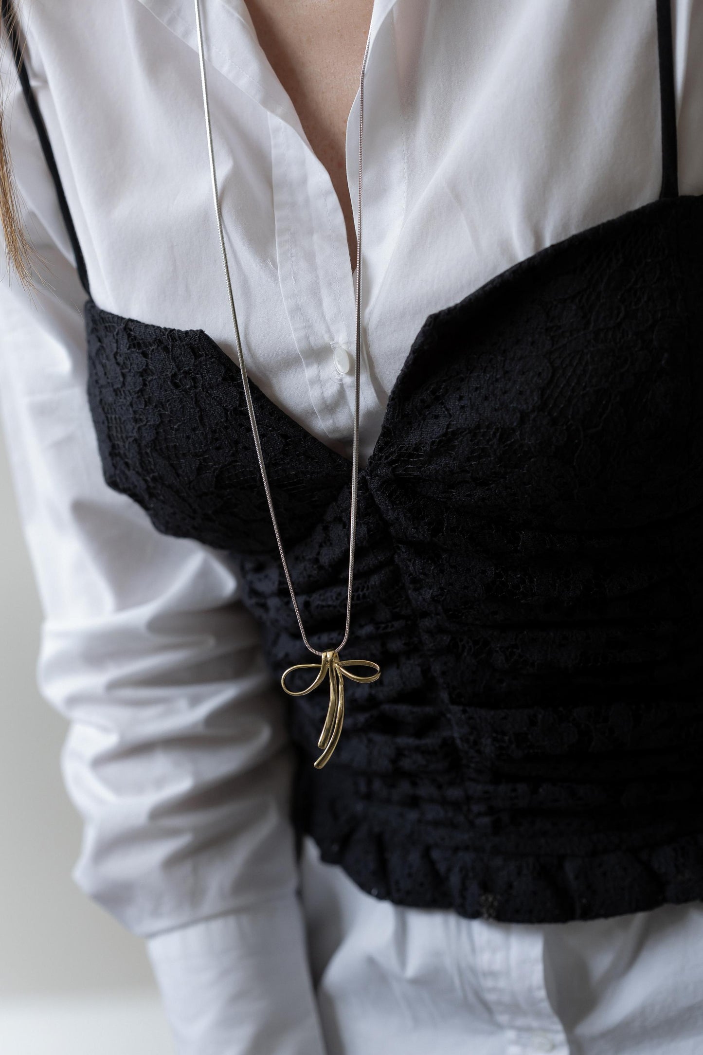 Colar Longo Laço Mix de Banhos