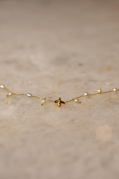 Pulseira Bee Pérolas Dourado