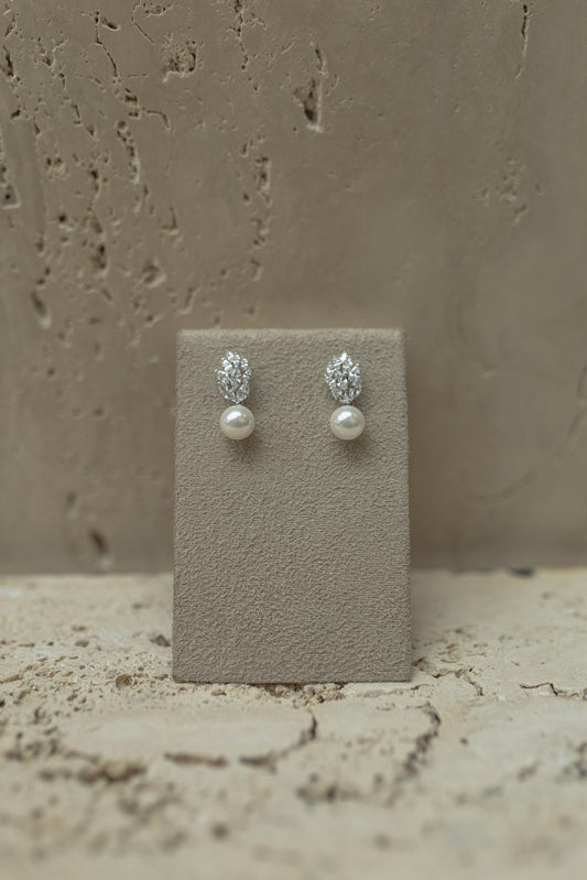 Brinco Navete Pérola Shell Prata 925 Ródio Branco