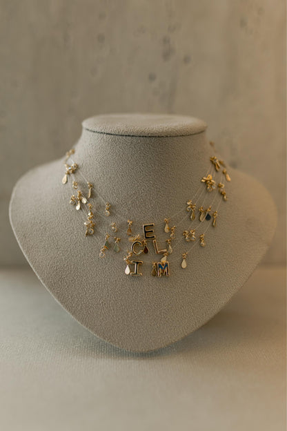 Colar Choker Nylon Letra Plaquinhas Dourado