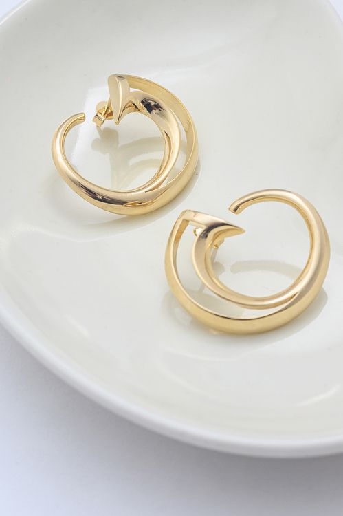 Brinco Volta Vazado Dourado