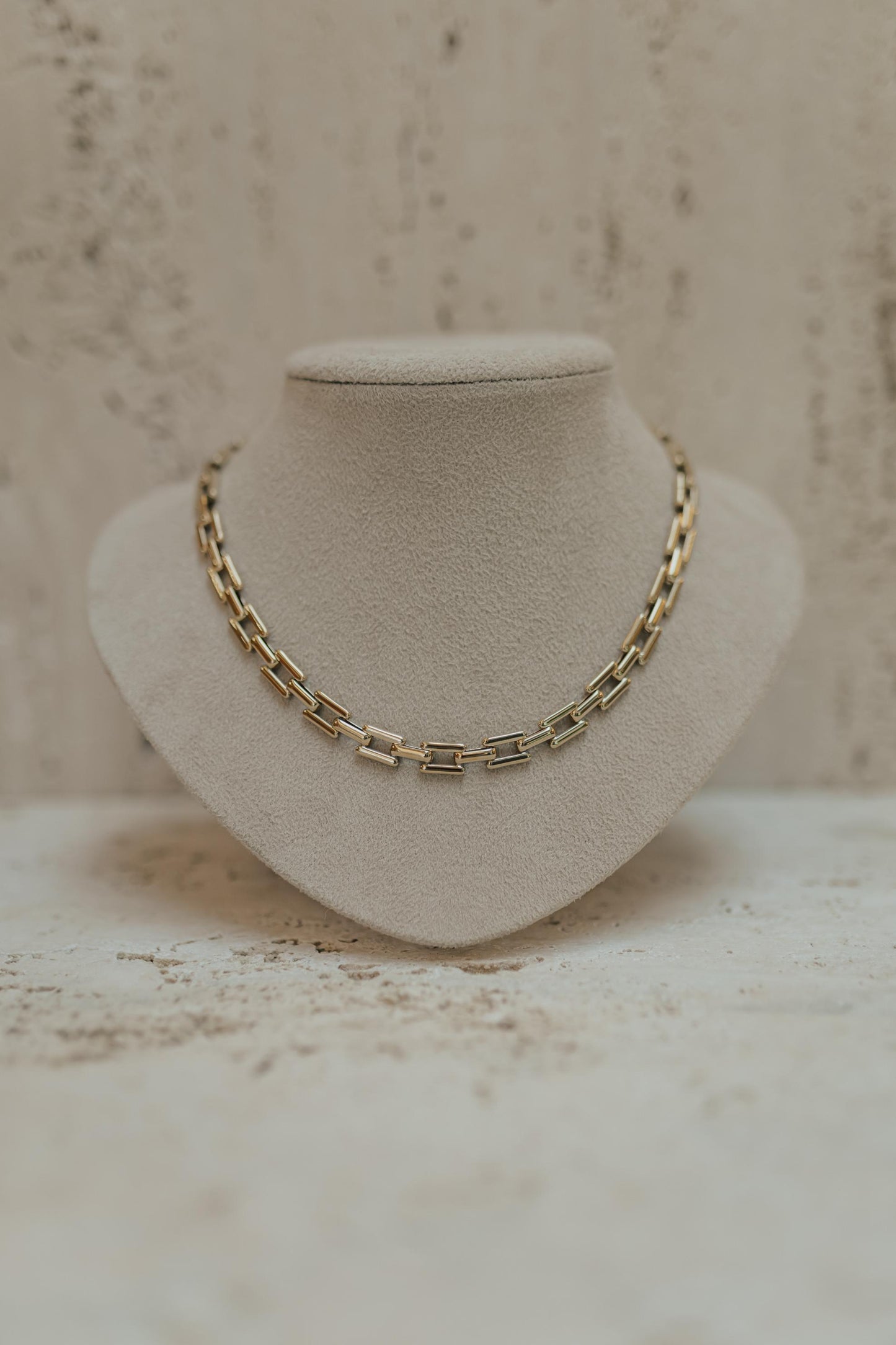 Colar Choker de Elos Dourado