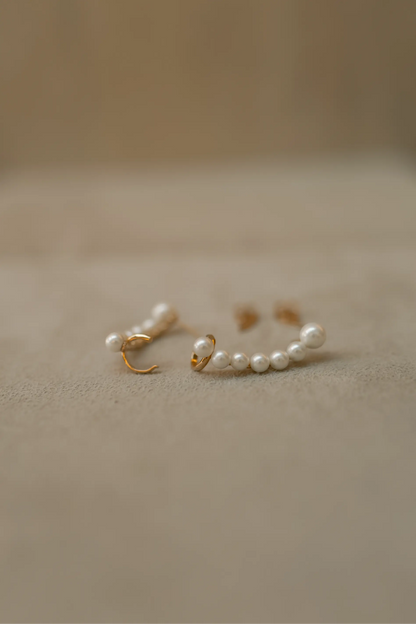 Brinco Ear Cuff Pérolas Ouro