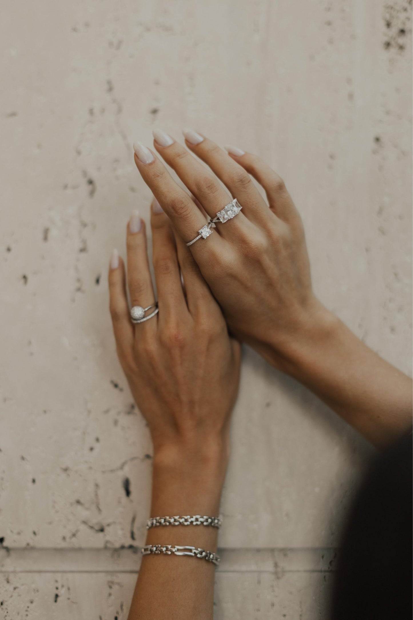 Anel Aparador Inteiro Cravejado Prata 925 Ródio Branco