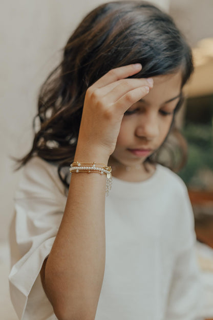 Pulseira Infantil Pérola e Bolinha Dourado