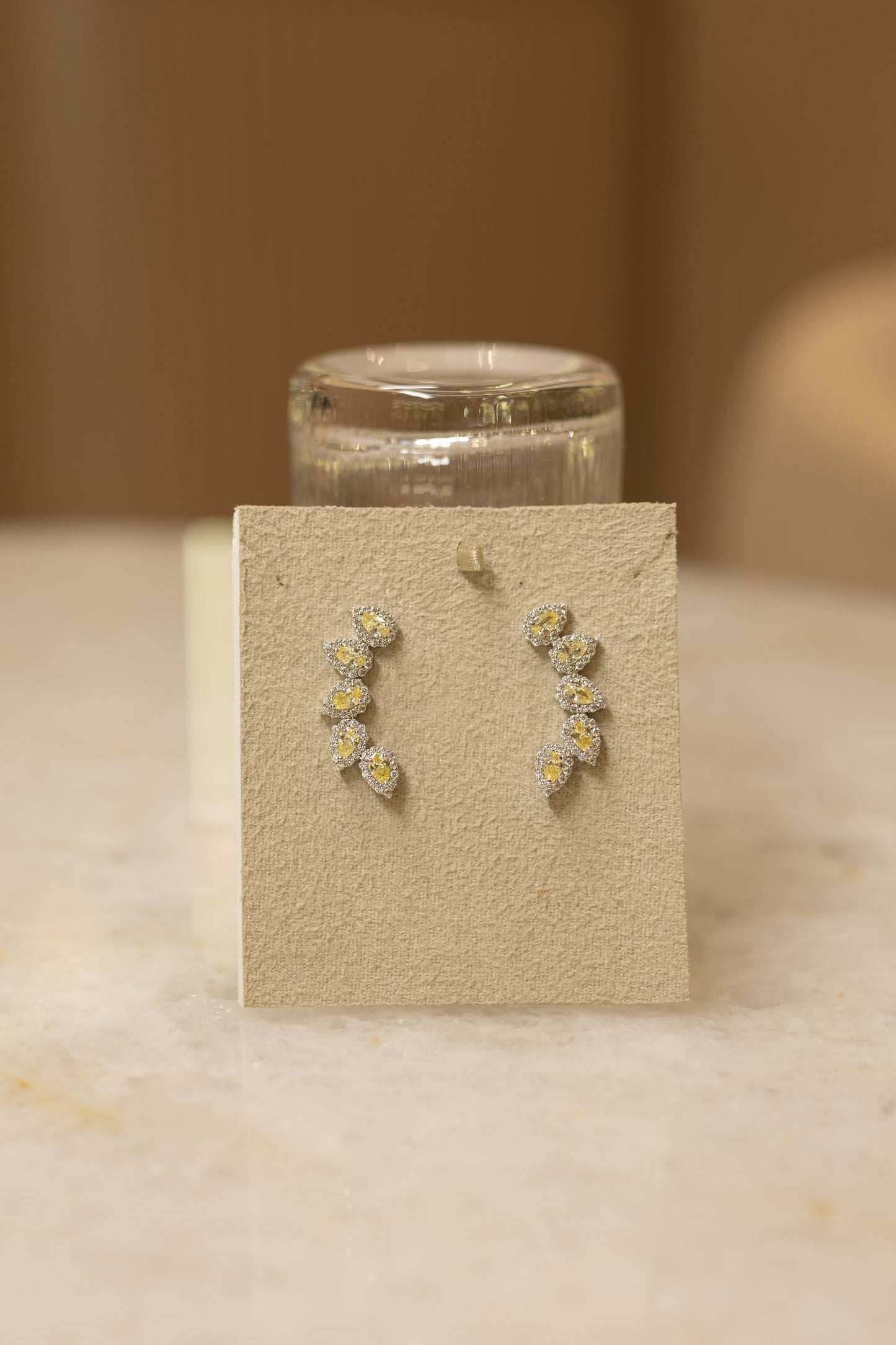 Brinco Ear Cuff Gotas Yellow Fancy Ródio Branco