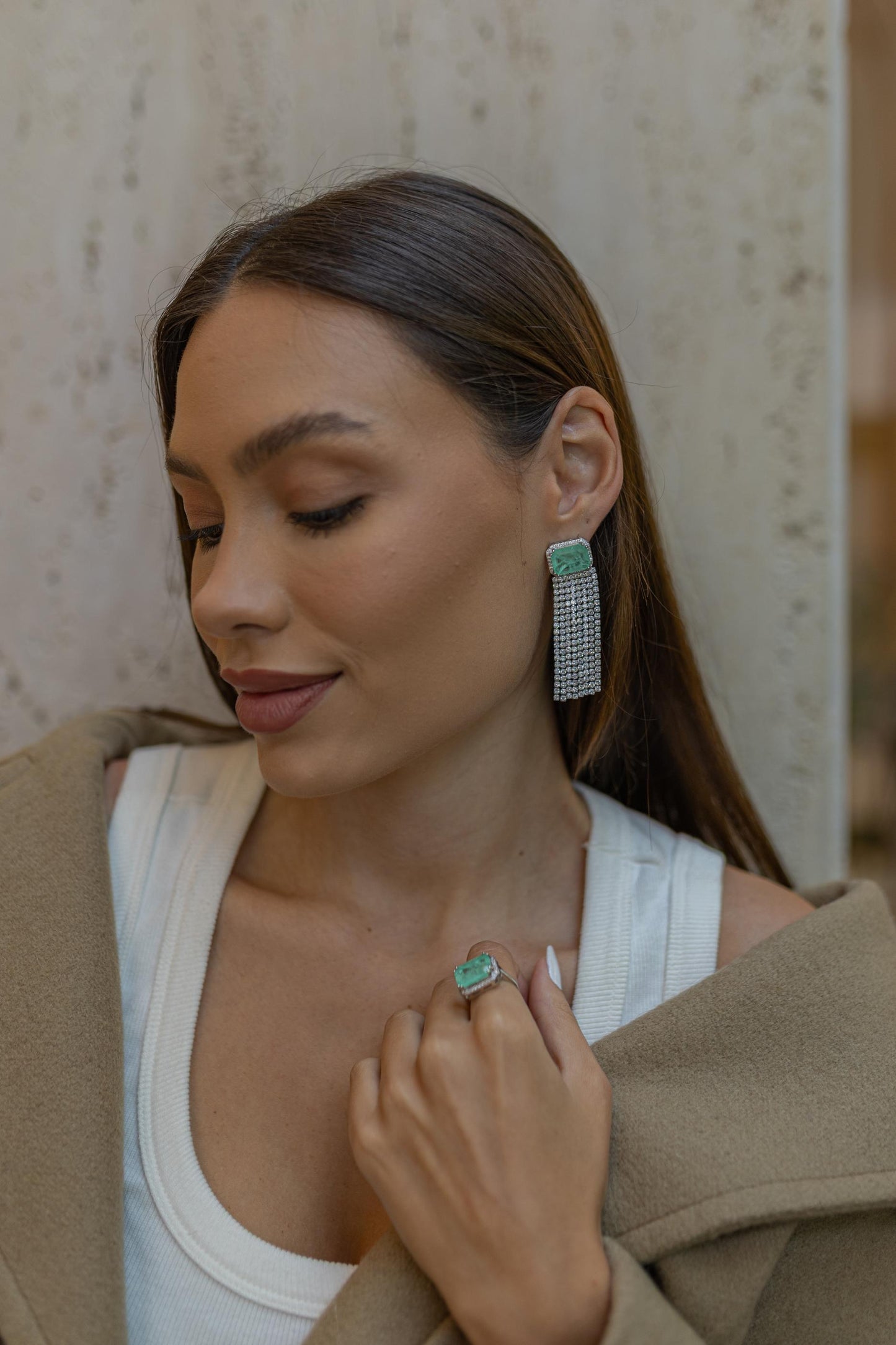 Brinco Esmeralda Colombiana Franja Ródio Branco