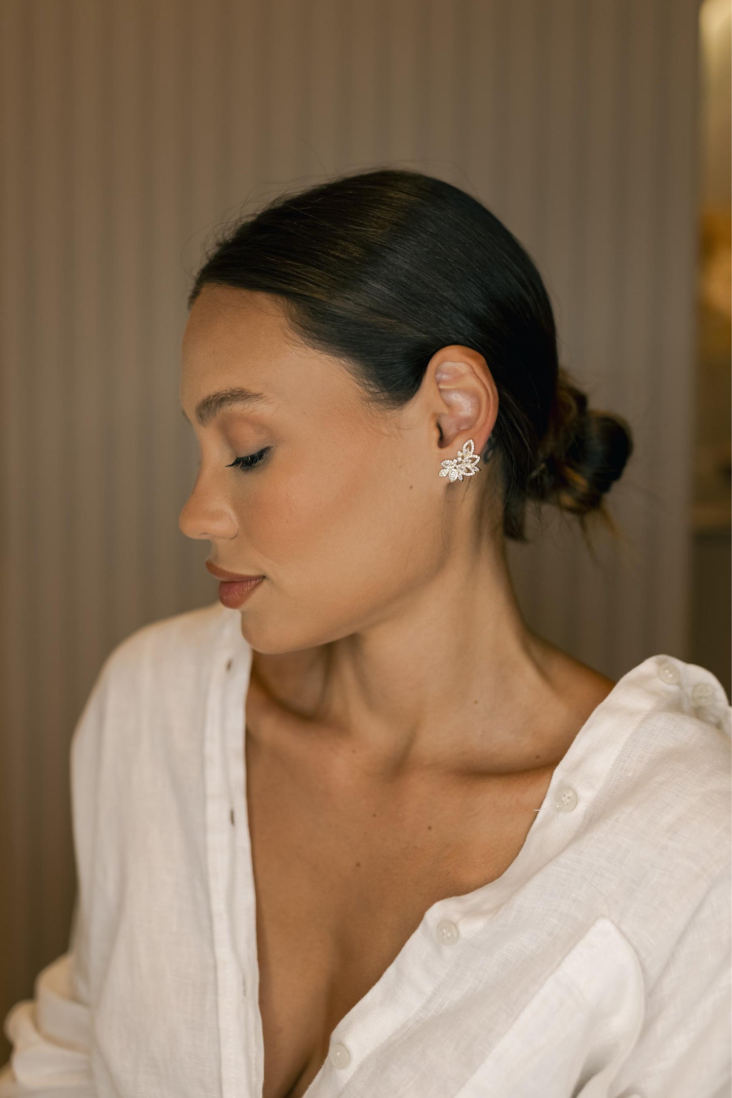 Brinco Ear Cuff Detalhes Ouro