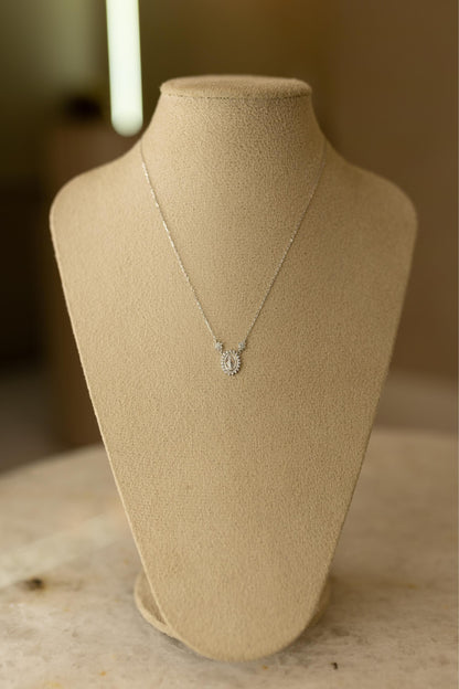 Colar Mini Nossa Senhora das Graças Flores Moissanite Prata 925