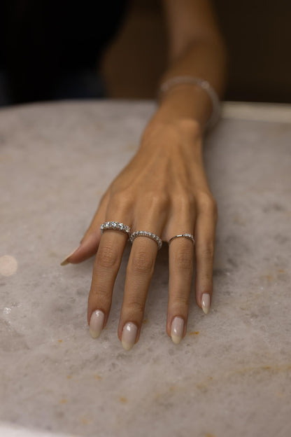 Anel Aparador de Aliança 2mm 4 Garras Moissanite Prata 925 Ródio Branco