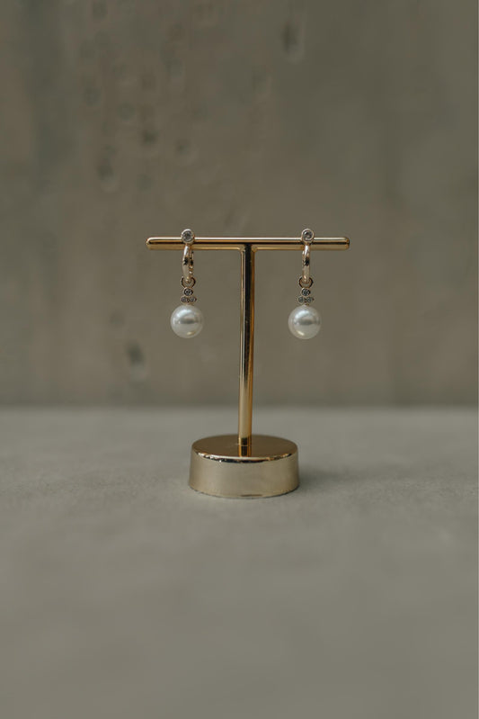 Brinco Argola 4 Zircônias Pérola Dourado