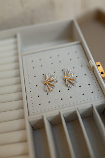 Brinco Ear Jacket Pérola Dourado