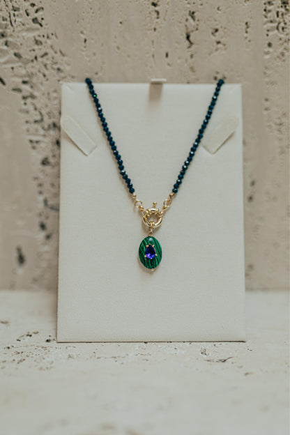 Colar Boho Pedra Malaquita Dourado