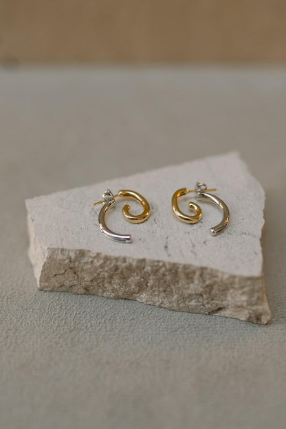 Brinco Espiral Ródio Branco