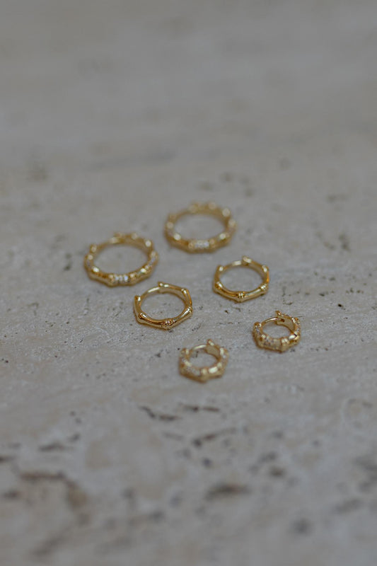 Brinco Argola Details Liso e Cravejado Dourado