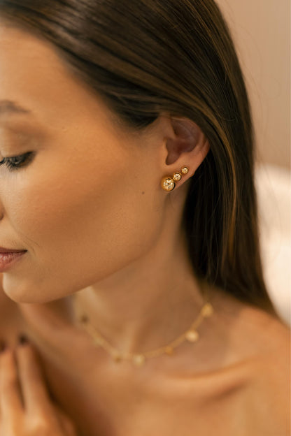 Brinco Bola Liso Dourado 8mm