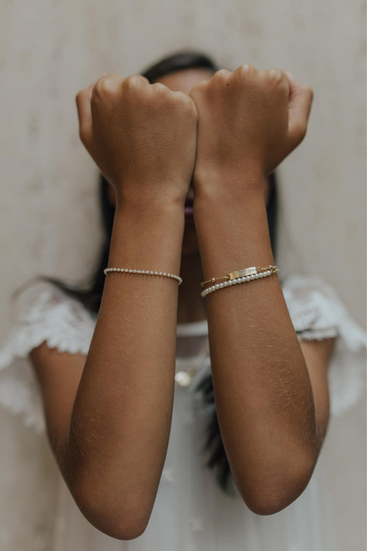 Pulseira Infantil Pérolas 2mm Dourado