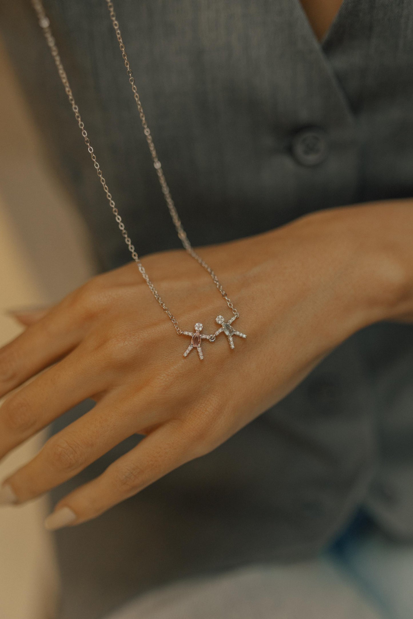 Colar Filho Cravejado com Ponto de Luz Ródio Branco