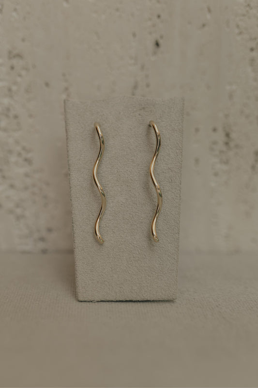 Brinco Tubo Ondas Dourado