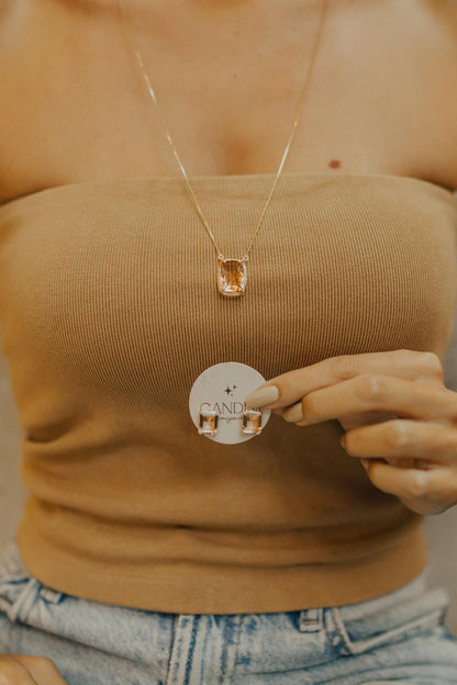 Colar Escapulário Madrepérola Morganita Dourado