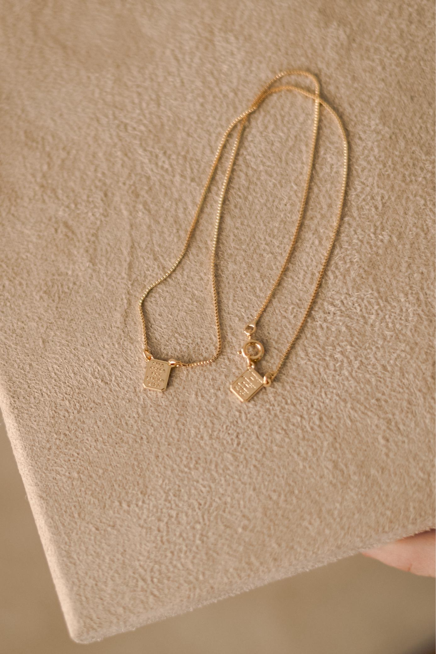 Colar Escapulário Infantil Clássico Dourado