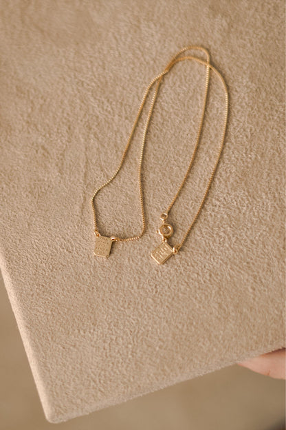 Colar Escapulário Infantil Clássico Dourado