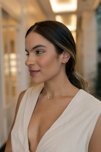 Colar Nylon com Letra Cravejada Dourado