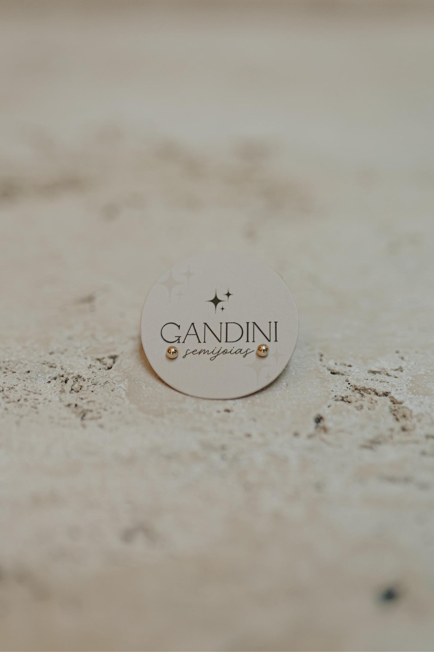 Brinco de Bolinha Baby Dourado