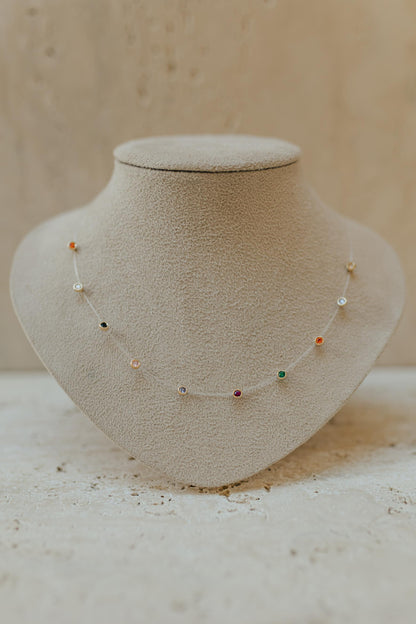 Colar Fio de Nylon Pontos de Luz Rainbow Dourado