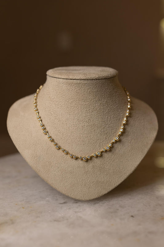 Colar Riviera Cravação Inglesa Dourado