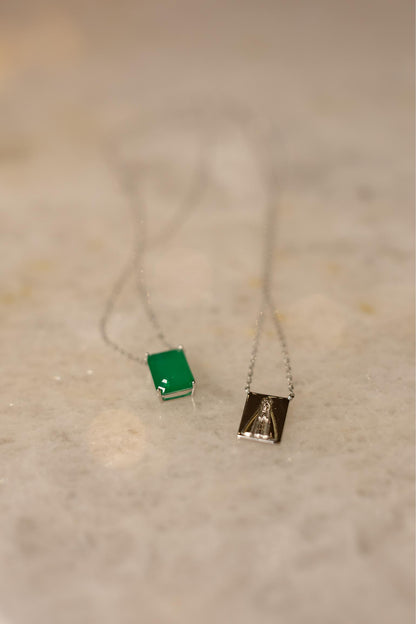Colar Escapulário Nossa Senhora Aparecida Esmeralda Prata 925 Ródio Branco