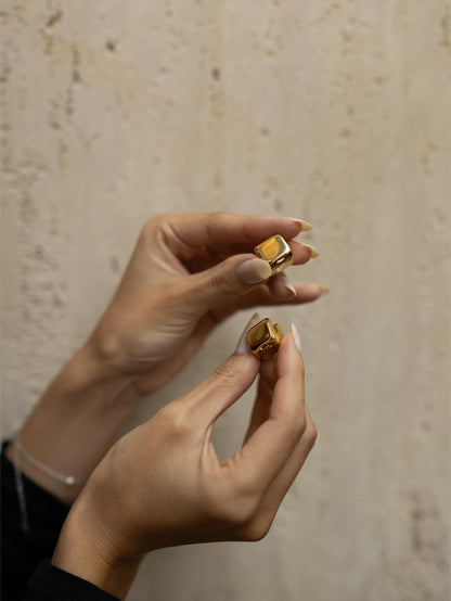 Brinco Argola Click Square